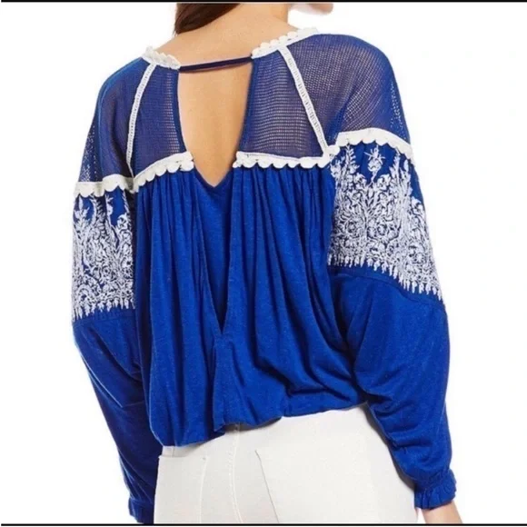 Free People Carly Oversized balloon hem and sleeves mesh & Embroidered Top - Picture 2 of 2